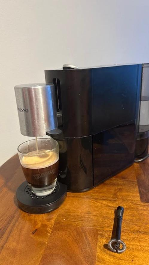Krups Atelier Nespresso machine, Witgoed en Apparatuur, Koffiezetapparaten, Zo goed als nieuw, Koffiepads en cups, Combi, 4 tot 10 kopjes