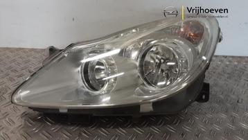 Koplamp links van een Opel Corsa (Corsa D 07-) beschikbaar voor biedingen