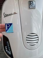 Blauw Piaggio logo voor Vespa lx50, Primavera en Sprint, Ophalen of Verzenden, Gebruikt, Vespa LX
