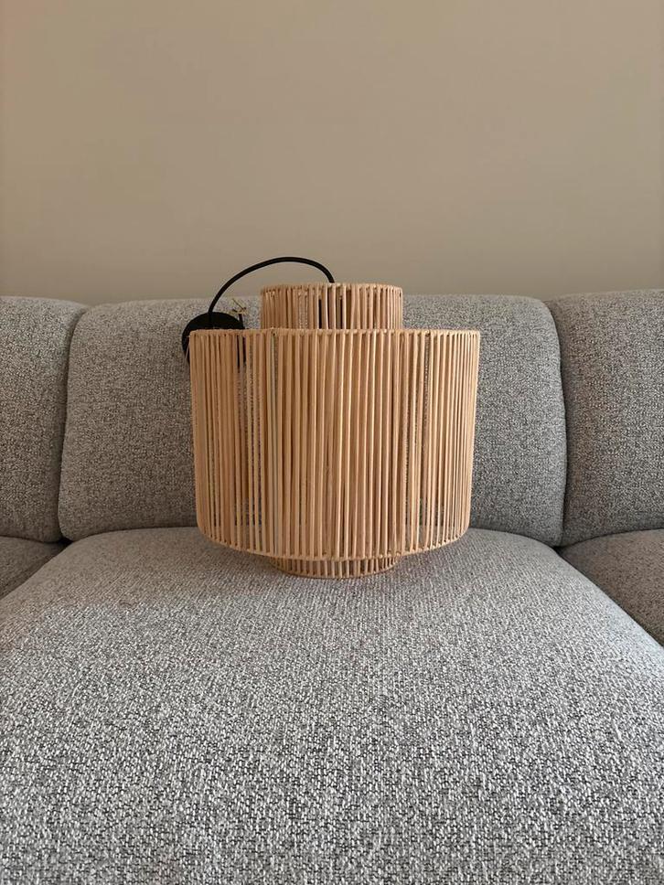 Mooie rieten hanglamp - E27 fitting, Huis en Inrichting, Lampen | Hanglampen, Zo goed als nieuw, Minder dan 50 cm, Hout, Ophalen