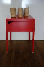 Ladekast metaal rood strak, nachtkastje., Huis en Inrichting, Minder dan 50 cm, 1 of 2 laden, Ophalen of Verzenden, Zo goed als nieuw