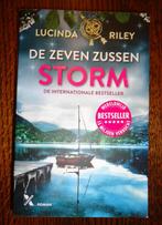 STORM, de zeven zussen, lucinda riley, deel 5, Boeken, Ophalen of Verzenden, Zo goed als nieuw, Nederland