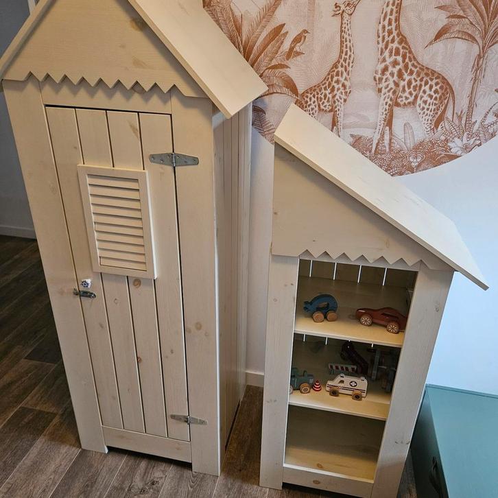 Leuke Kinderkamer Kast in Huisvorm, Kinderen en Baby's, Kinderkamer | Commodes en Kasten, Zo goed als nieuw, Kast, Ophalen
