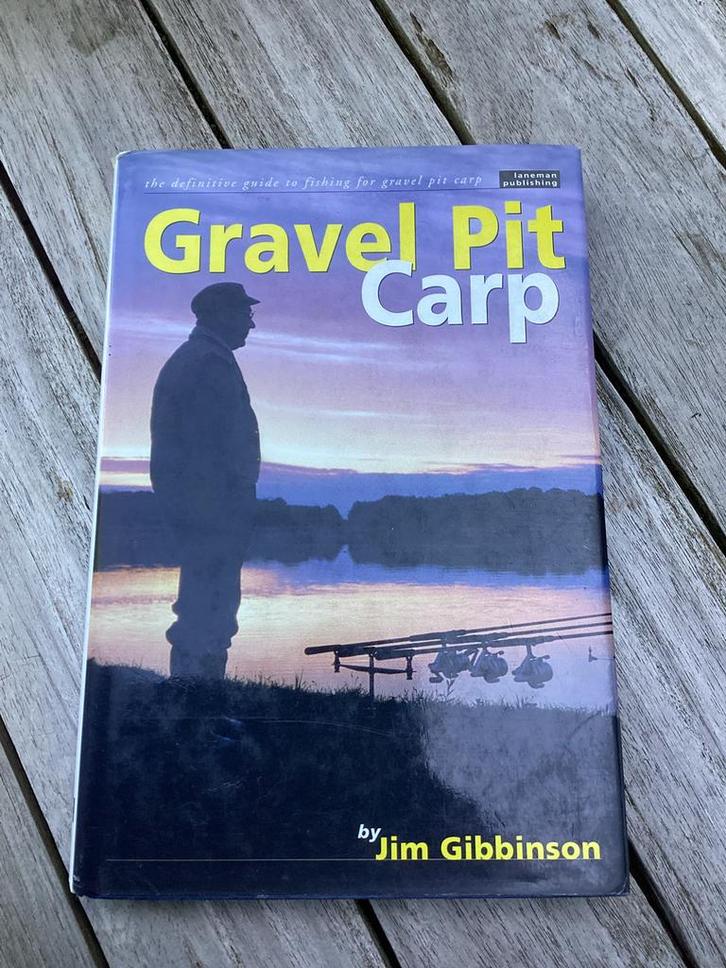 Gravel Pit Carp   van Jim Gibbinson.  Limited print uit 1999, Watersport en Boten, Hengelsport | Karpervissen, Zo goed als nieuw