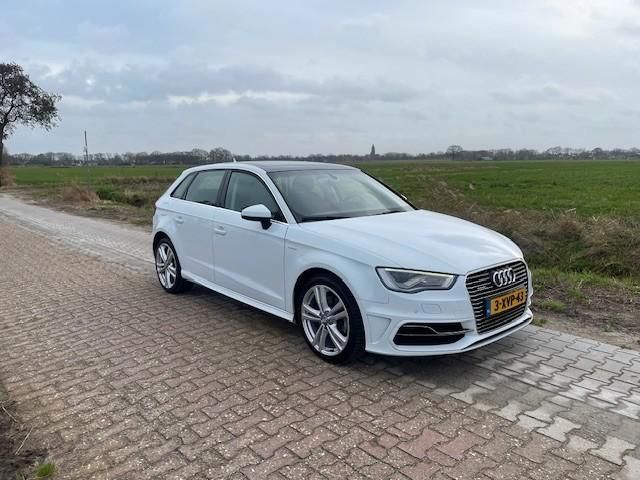Audi A3 1.4 Tfsi 204pk E-tron Phev S Tronic 11-2014 Pano dak, Auto's, Audi, Particulier, A3, ABS, Airbags, Airconditioning, Bluetooth