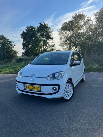 Volkswagen Up! High Up! 1.0 2011 Cruise NAVI Stoelverwarming beschikbaar voor biedingen