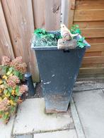 Hoge bloempot, Kunststof, Gebruikt, Vierkant, Minder dan 25 cm