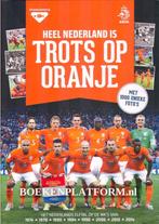 Voetbalboek: Heel Nederland trots op Oranje, Ophalen of Verzenden, Zo goed als nieuw, Balsport