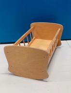 Nienhuis montessori poppenbedje schoolmateriaal, Ophalen, Gebruikt, Ledikant