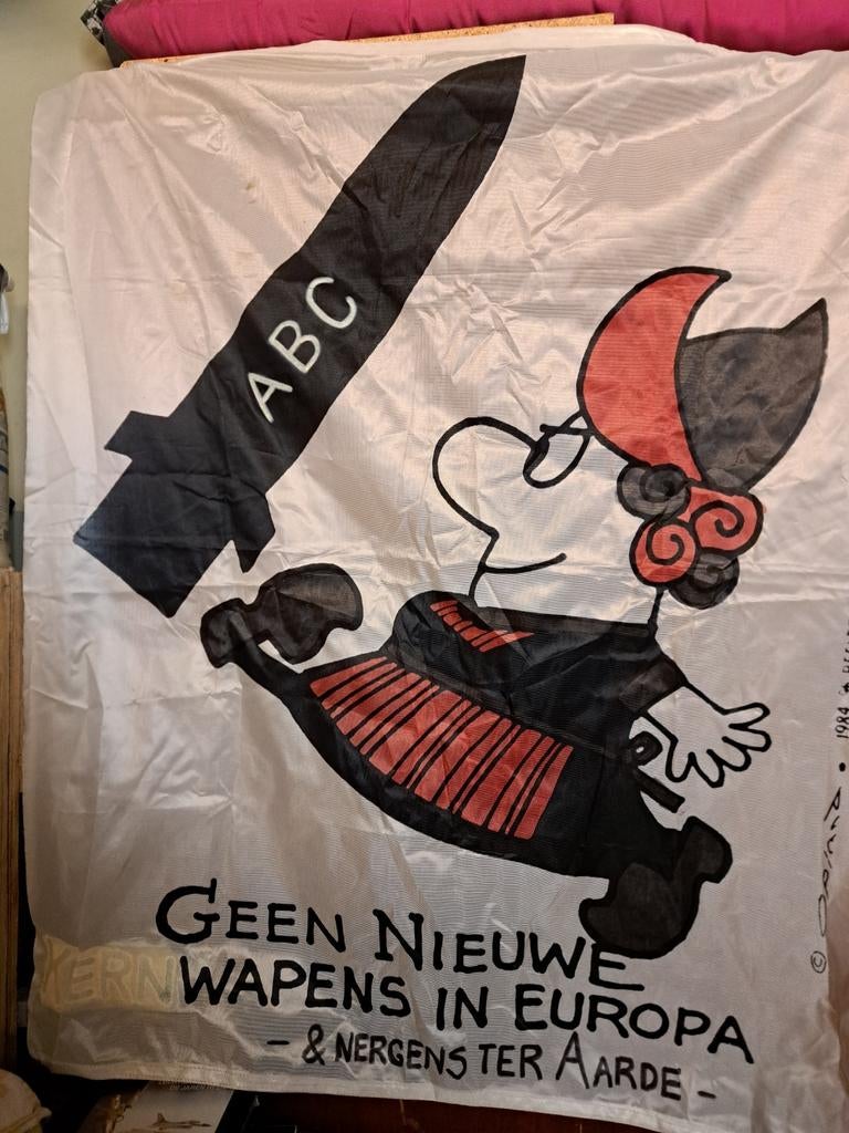 anti wapens pacifisme, Diversen, Vlaggen en Wimpels, Ophalen of Verzenden