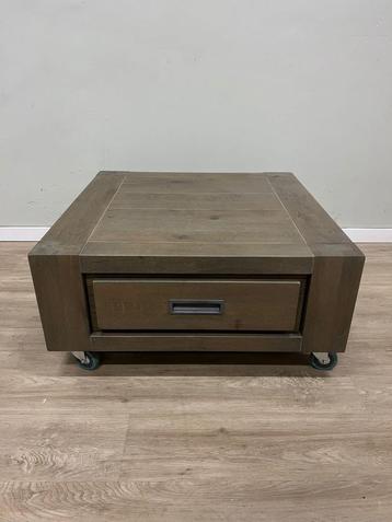 Henders en Hazel Santorini salontafel castle clay nu €199,- beschikbaar voor biedingen