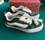Nieuwe Vans Knu Skool maat 38 donker groen, Nieuw, Ophalen of Verzenden, Sneakers of Gympen, Groen