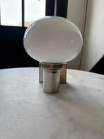 Vintage Jaren 70 wandlamp wit melkglas bollamp opaline, Glas, Gebruikt, Ophalen of Verzenden