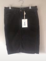 NIEUW bruin suede velvet rok maat S, Kleding | Dames, Rokken, Bruin, Verzenden, Geddes & gillmore, Nieuw