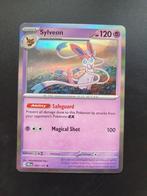 Sylveon 040/131 holo pokemon kaart, Hobby en Vrije tijd, Verzamelkaartspellen | Pokémon, Ophalen of Verzenden, Losse kaart