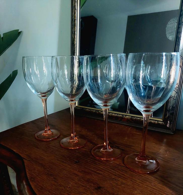 Vintage Luminarc Rosé Wijnglazen, Huis en Inrichting, Keuken | Keukenbenodigdheden, Zo goed als nieuw, Ophalen of Verzenden