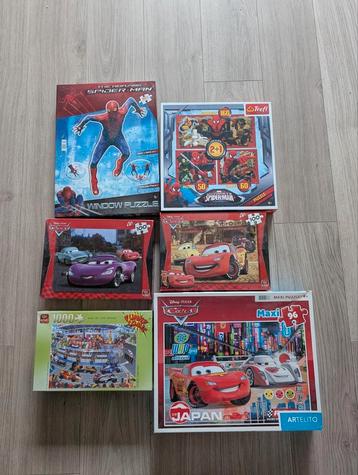 Diverse kinderpuzzels beschikbaar voor biedingen
