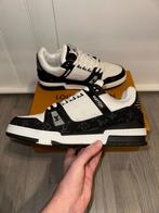 Louis Vuitton LV Trainers, Kleding | Heren, Schoenen, Ophalen of Verzenden, Zo goed als nieuw, Zwart