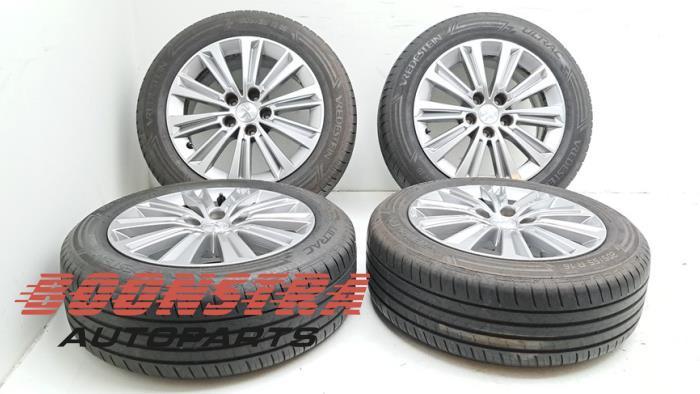Velgen set + banden van een Peugeot 308 (308 13-), Auto-onderdelen, Banden en Velgen, Personenwagen, Gebruikt, 3 maanden garantie
