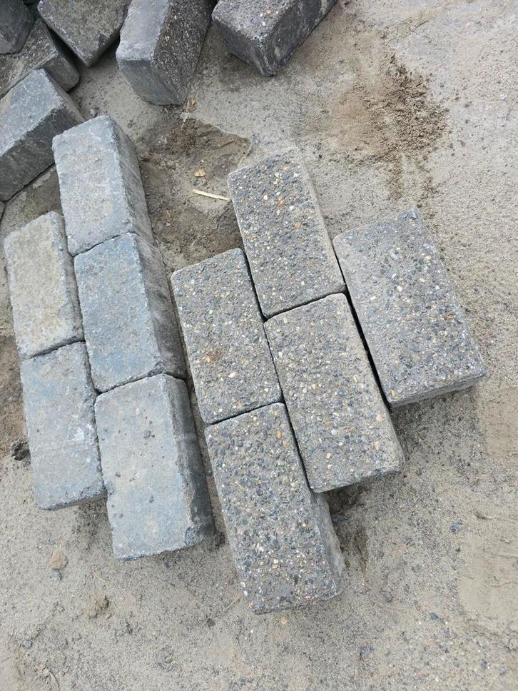 Vele partijen betonklinkers!! 7 of 8 cm dik!!, Tuin en Terras, Tegels en Klinkers, Gebruikt, Klinkers, Beton, 10 m² of meer, Ophalen of Verzenden