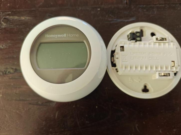 HONEYWELL T87G2014-E kamerthermostaat – Round On/Off, Doe-het-zelf en Verbouw, Thermostaten, Gebruikt, Ophalen of Verzenden