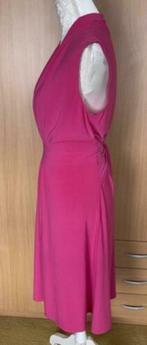 Felroze jurk van Joseph Ribkoff maat 40 [v], Kleding | Dames, Jurken, Maat 38/40 (M), Ophalen of Verzenden, Onder de knie, Roze
