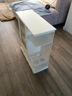 Landelijk brocante kastje, Ophalen