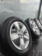 Originele VW T-Roc Velgen 5x112 met Winterbanden 205/60R16, Ophalen, 16 inch, Banden en Velgen, 205 mm
