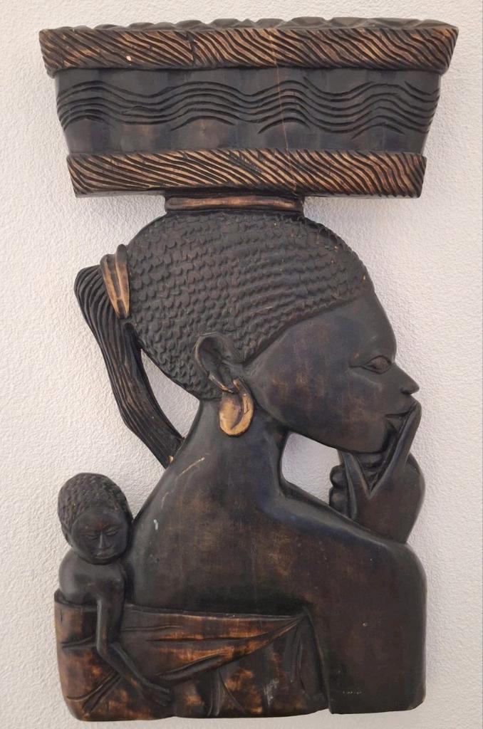 Handgesneden houten sculptuur Afrikaanse vrouw en kind, Antiek en Kunst, Kunst | Beelden en Houtsnijwerken, Ophalen of Verzenden