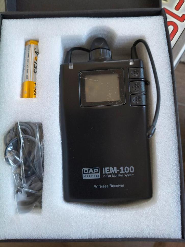DAP IEM-100 In-Ear Monitor receiver, Muziek en Instrumenten, Soundmodules, Zo goed als nieuw, Overige merken, Ophalen of Verzenden