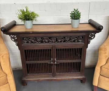 Mooi Balinees / Javaanse kast / dressoir beschikbaar voor biedingen