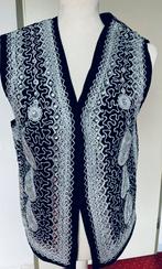 Gilet met zilveren motieven. Maat: 52, Ophalen of Verzenden, Zo goed als nieuw, Maat 48/50 (M), Zwart