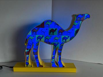 Camel lichtbak  beschikbaar voor biedingen