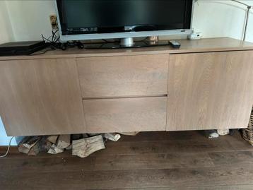 Blank eiken zwevend dressoir kast