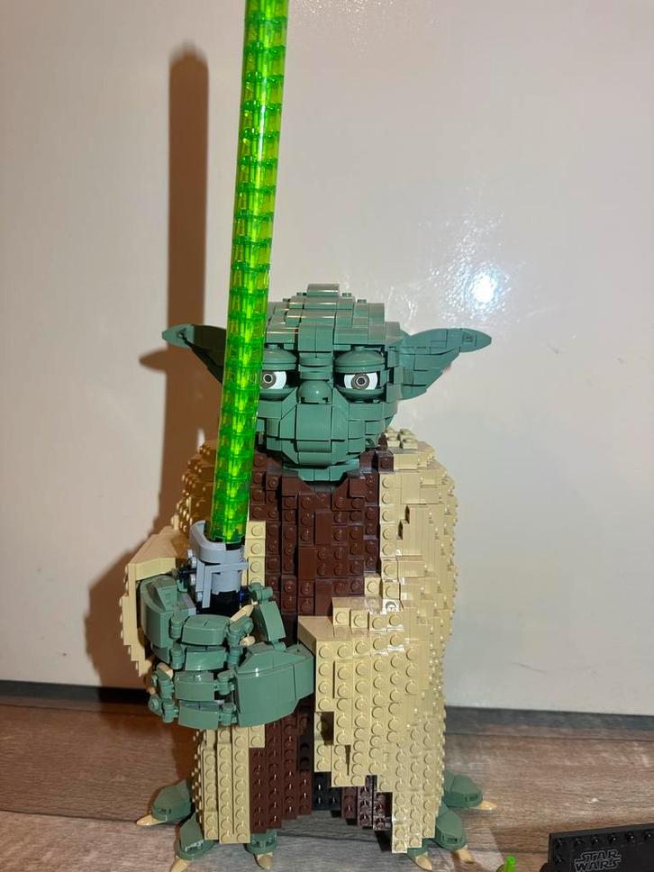 Lego Yoda 75255 - Zonder doos/handleiding (met verlichting), Kinderen en Baby's, Speelgoed | Duplo en Lego, Gebruikt, Lego, Complete set
