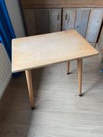 Vintage schooltafeltje, Kinderen en Baby's, Kinderkamer | Tafels en Stoelen, Ophalen, Gebruikt, Tafel(s)