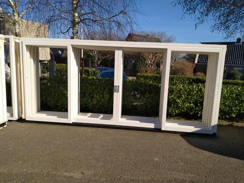Hardhouten kozijn met 2 schuifdeuren 4 vakken, Doe-het-zelf en Verbouw, Deuren en Horren, Nieuw, Buitendeur, 215 cm of meer, 120 cm of meer