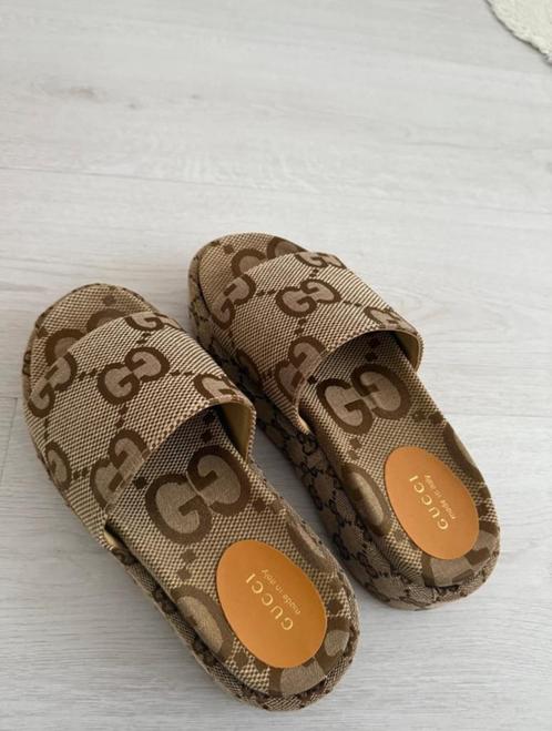 Gucci slippers/Angelina sandalen, Kleding | Dames, Schoenen, Zo goed als nieuw, Sandalen of Muiltjes, Bruin, Ophalen of Verzenden