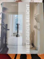 Het depot belicht, Ophalen of Verzenden, Zo goed als nieuw