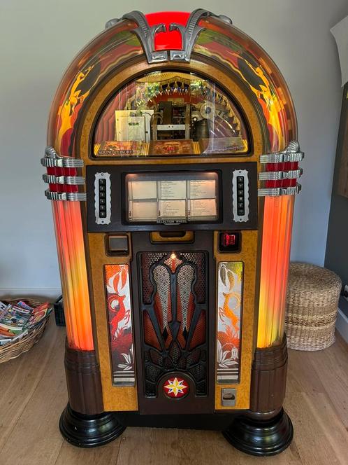 Jukebox Sound Leisure limited edition + gratis cd’s, Verzamelen, Automaten | Jukeboxen, Gebruikt, Overige merken, 1970 tot heden