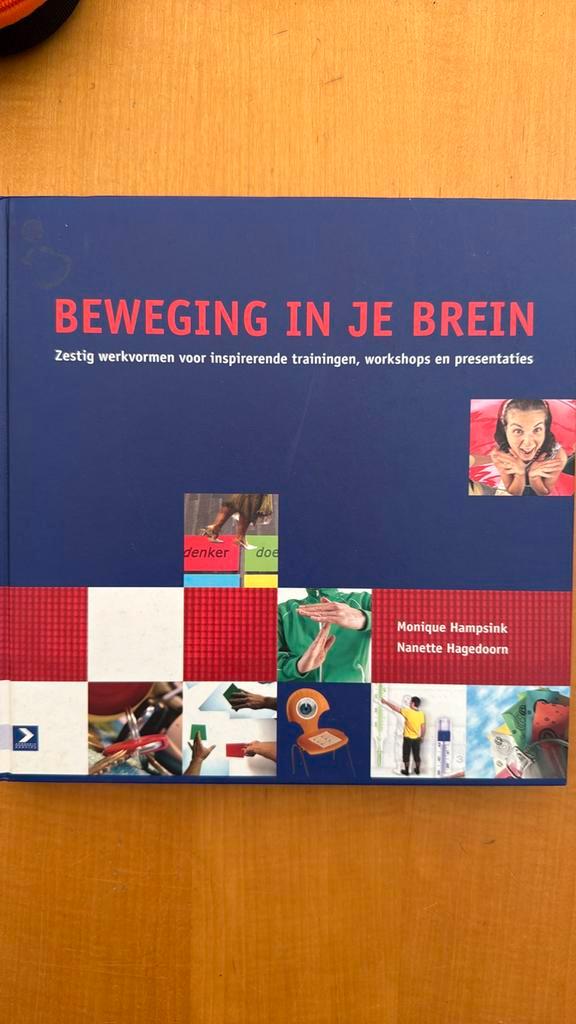 M. Hampsink - Beweging in je brein, Boeken, Wetenschap, Zo goed als nieuw, Ophalen of Verzenden