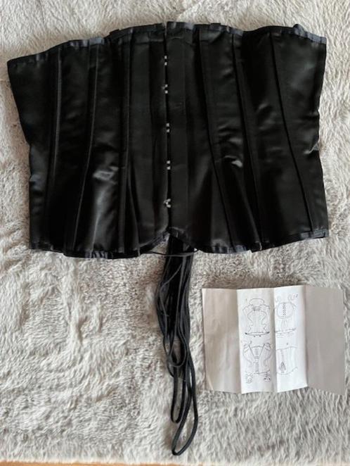 gothic borstkorset zwart satijn met balijnen en rijgveters, Kleding | Dames, Gelegenheidskleding, Gedragen, Overige typen, Maat 46/48 (XL) of groter