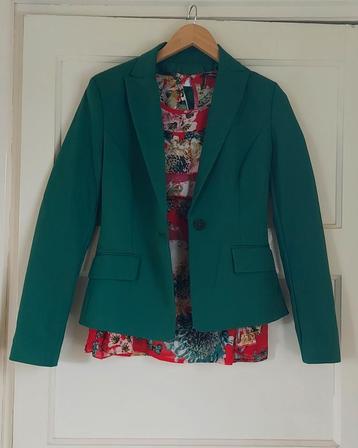 Nieuwe blazer van MNG-Mango, zgan blouse Only maat 36  beschikbaar voor biedingen