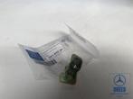 NOS beugel elek. antenne voor Mercedes-Benz W201, Auto diversen, Autoradio's, Ophalen of Verzenden, -, -, -