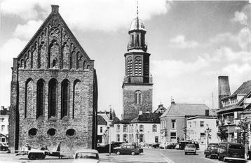 (388-097-017) Winschoten Kerk en Toren beschikbaar voor biedingen