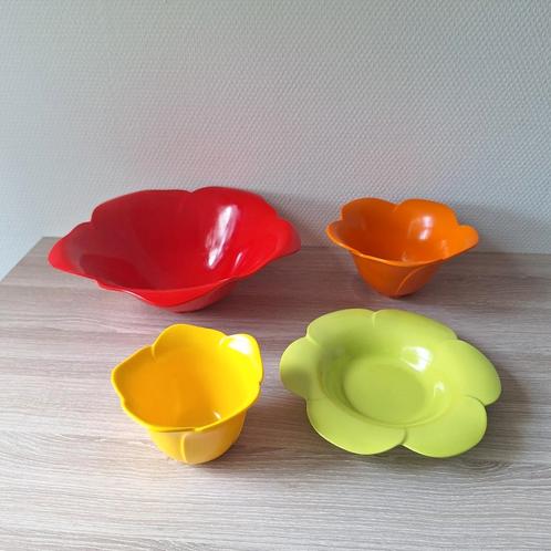 4 gekleurde melamine/plastic schalen van Zak! Designs, Huis en Inrichting, Keuken | Tupperware, Zo goed als nieuw, Schaal, Ophalen of Verzenden