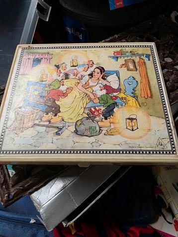 Sneeuwwitje en de Zeven Dwergen Puzzel beschikbaar voor biedingen