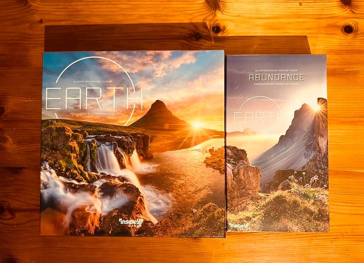 Earth + Earth; Abundance (NEW/Sealed/Engels) - Kickstarters!, Hobby en Vrije tijd, Gezelschapsspellen | Bordspellen, Zo goed als nieuw