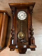 Antieke Wandklok met Slinger, Antiek en Kunst, Antiek | Klokken, Ophalen of Verzenden