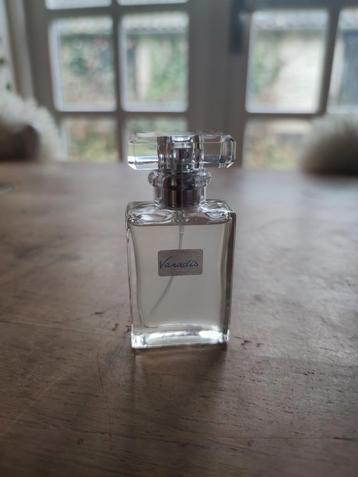 Handgemaakte natuurlijke parfum met citrus en ylang ylang  beschikbaar voor biedingen